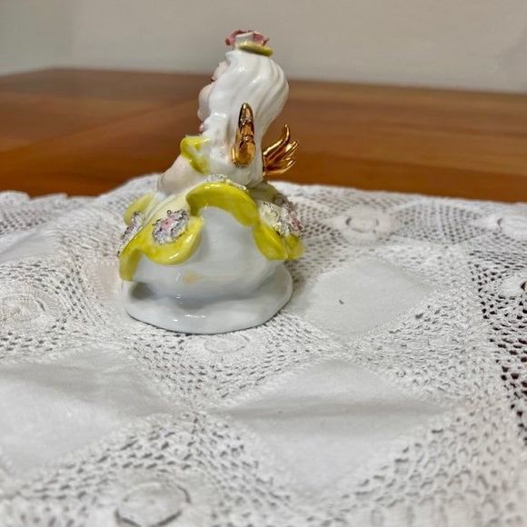 Vintage Lefton China Figurine, Lefton SATURDAYS CHILD DOLL, Birthday Doll Gift - Picture 9 of 10